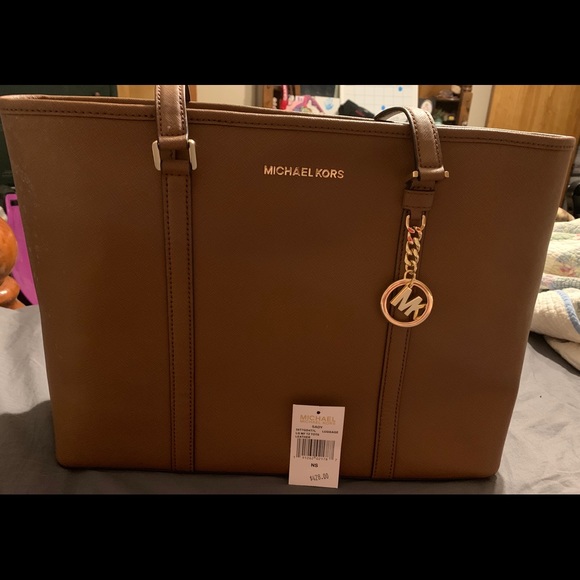 Michael Kors Handbags - MK Tote